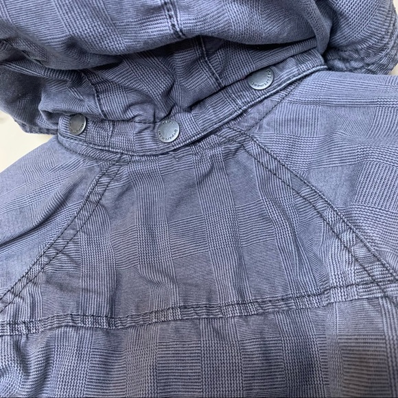 H&M: Grey Woven Jacket - Picture 9 of 9